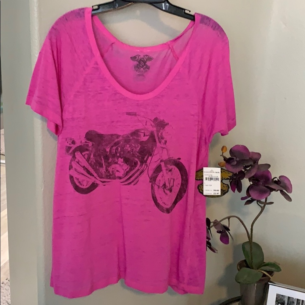 Hit pink distressed tee. With motorcycle print.